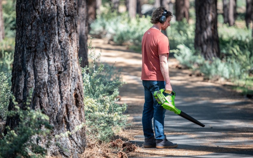 greenworks g-max 40v - the g-max will take twice as long, or longer, than the top...