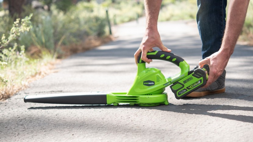 leaf blower - the g-max was a top performer for total run time.