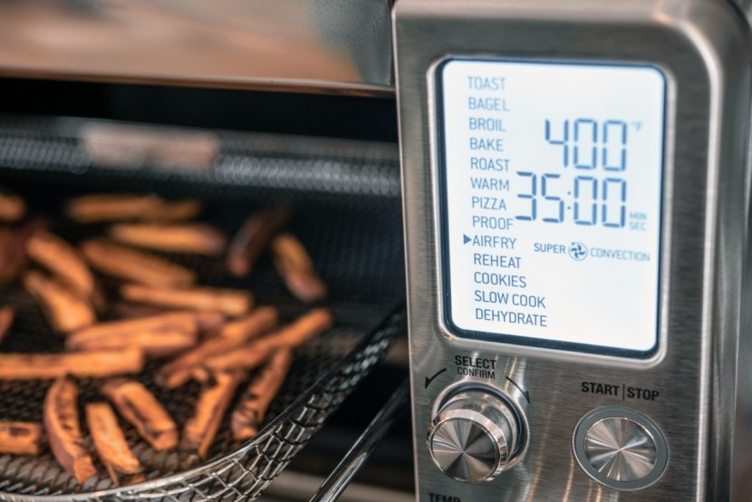air fryer - the display on the breville smart oven is very easy to read and...