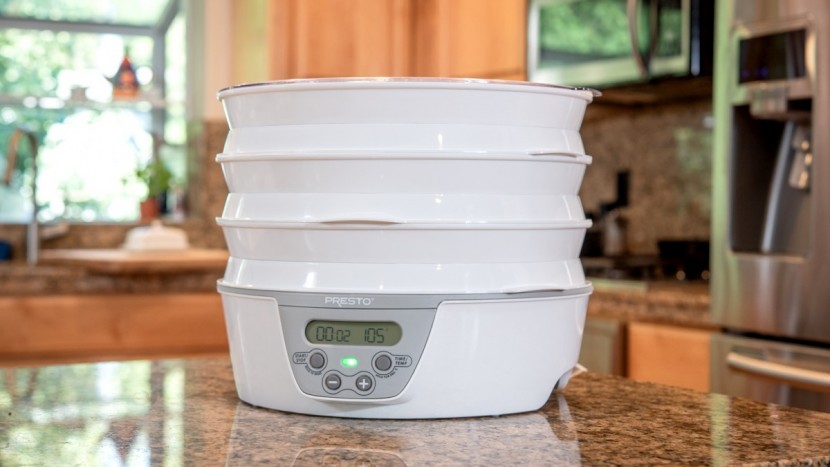 presto 06301 dehydro - the fully expanded machine ready for work.