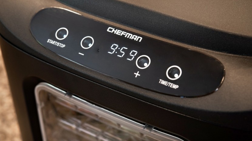chefman 6 tray digital - digital controls don't always ensure accurate settings.