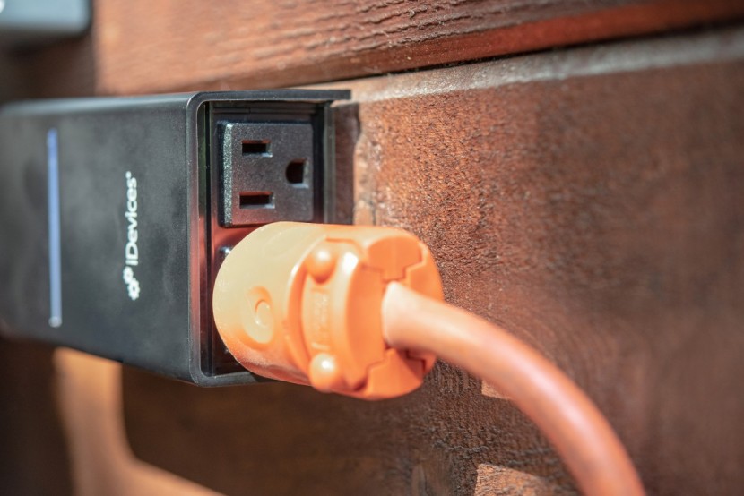 idevices outdoor switch - the outdoor sitch in use.