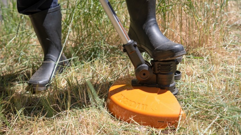 worx wg191 56v 13-inch - the shaft angle on the worx is highly adjustable, making it easy to...