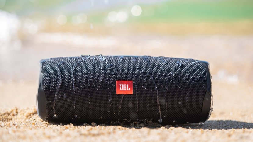 JBL Charge 4 Review | Tested & Rated