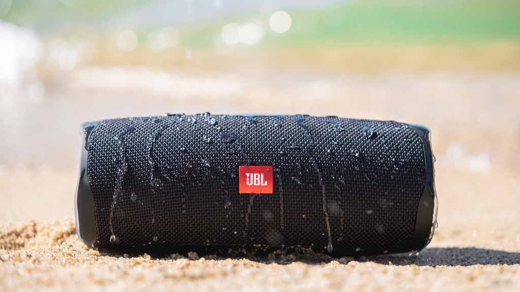 JBL Charge 4 Review: A Stellar Waterproof Speaker