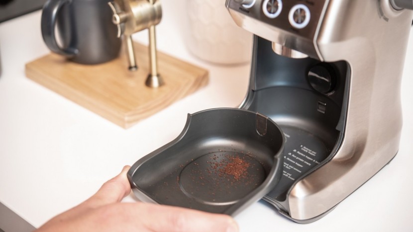 coffee grinder - the breville smart pro&#039;s base detaches for easy cleaning and...