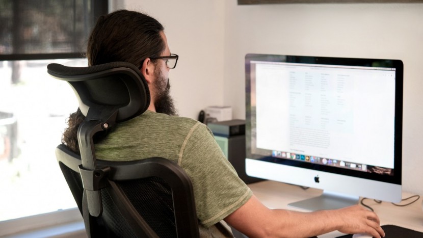 duramont ergonomic adjustable office chair - the duramont is fairly cheap but also didn&#039;t score very well.