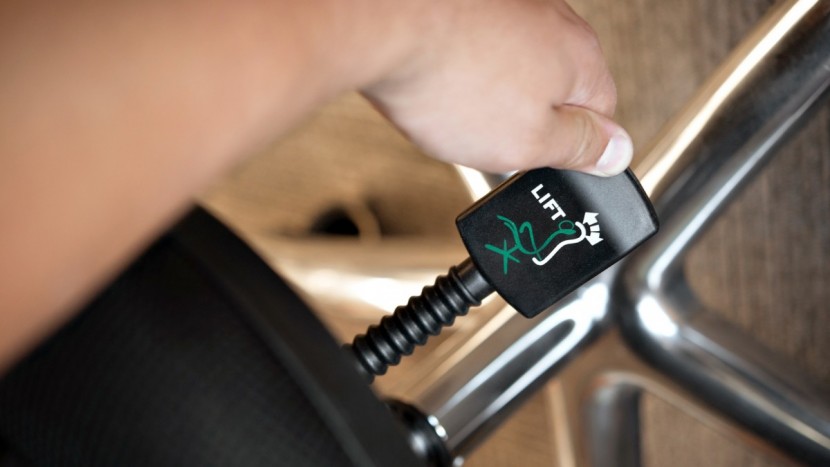 duramont ergonomic adjustable office chair - the ergonomic adjustable chair from duramont offers a decent amount...