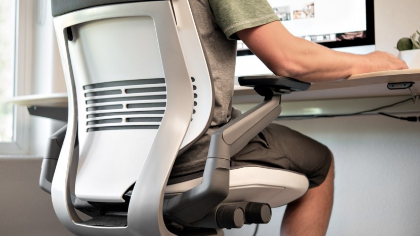 steelcase gesture - even the version of the gesture without adjustable lumbar support...