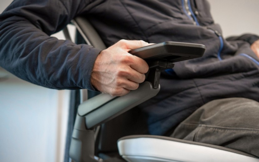 it is exceptionally easy to get the armrests into a comfortable...