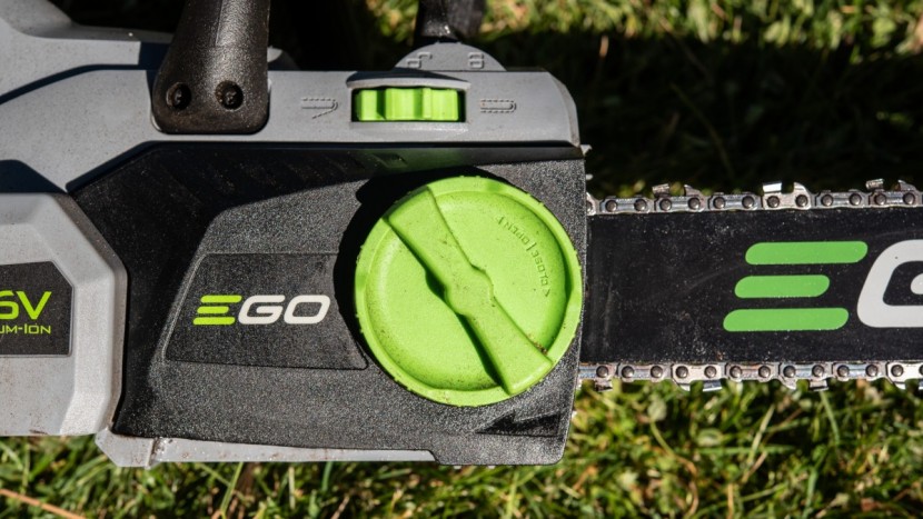 ego power+ cs1400 - the ego power+ chain tensioning system isn&#039;t the best. the upper...