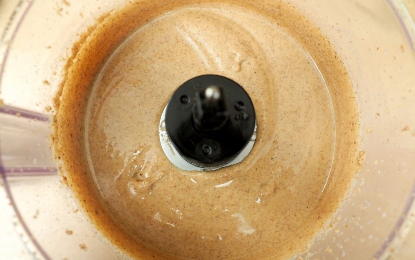 it only took a little bit of additional oil for the 70725 to whip up...