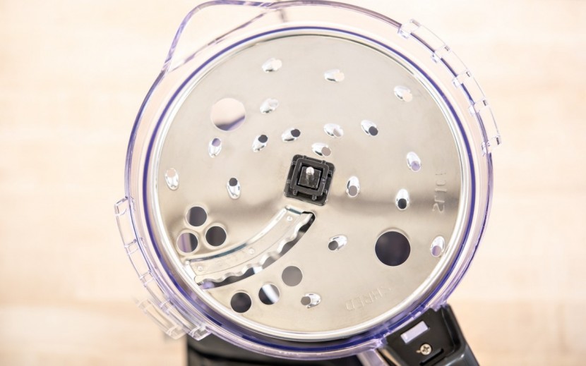 hamilton beach 70725 12-cup stack & snap - you flip this disc over to switch between slicing and shredding.