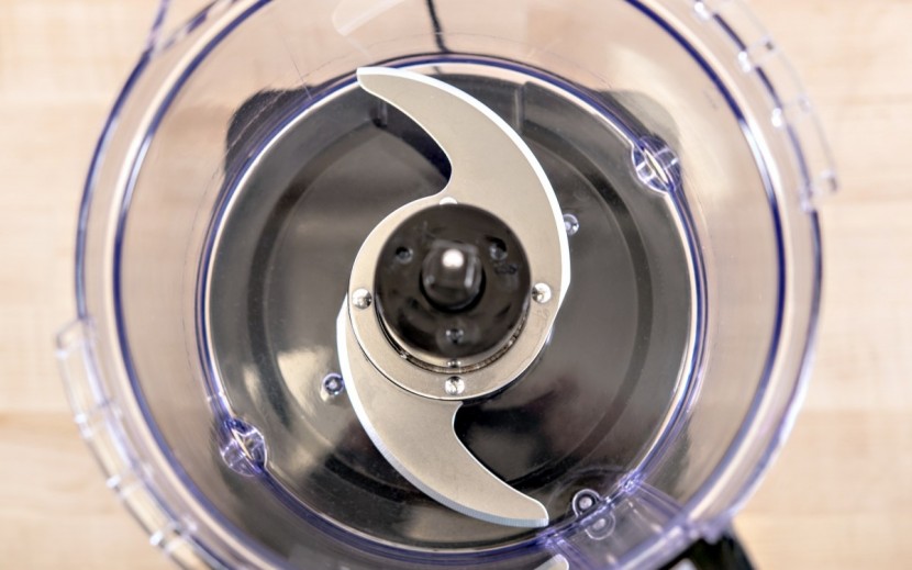 the blade and bowl of this product aren't too bad to clean by hand.