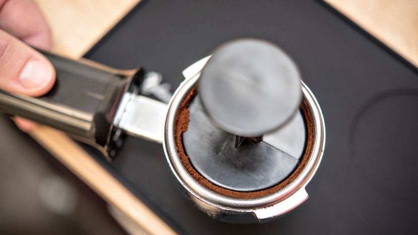 gaggia classic pro - the tamper is annoyingly just a bit smaller than the portafilter.