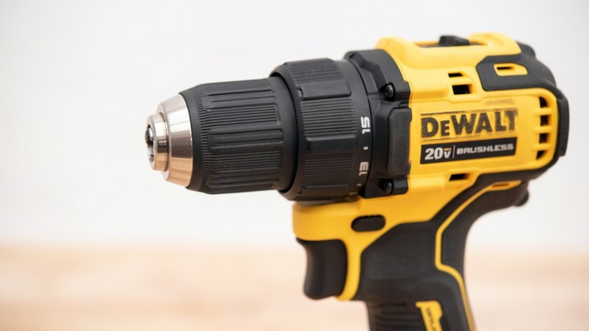 dewalt atomic 20v max brushless compact 1/2 in. drill/driver kit dcd708c2 - the chuck can hold bits up to a 1/2" diameter.