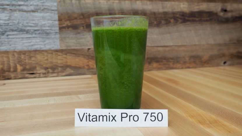 vitamix pro 750 - the pro 750 makes some yummy green smoothies.