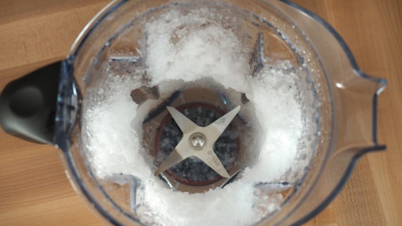 vitamix pro 750 - ice stood no chance in the vitamix 750 or any of the other vitamix...