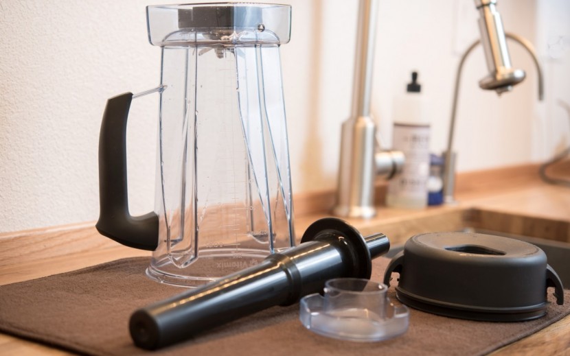 vitamix 5200 - this model's narrow pitcher is more difficult to clean.