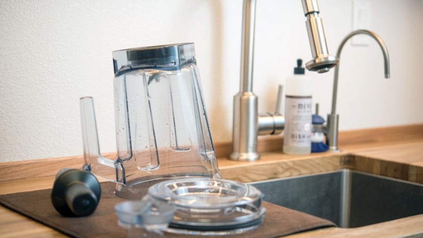 vitamix a2500 ascent series - the wider pitcher makes this blender very easy to clean by hand.