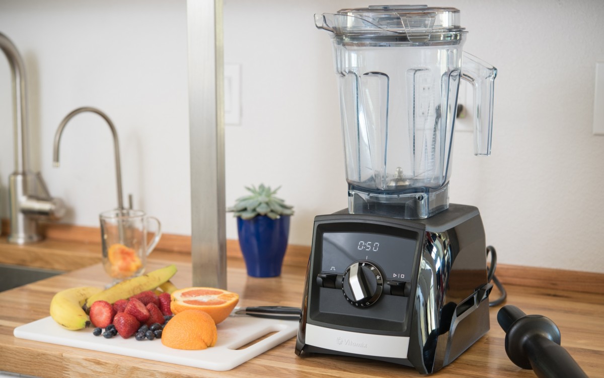 Vitamix A2500 Ascent Series Review (The Vitamix A2500 ready for action.)