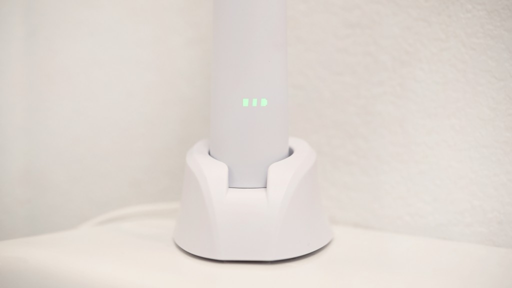 brio smartclean sonic - the brio sonicclean&#039;s battery life is phenomenal.