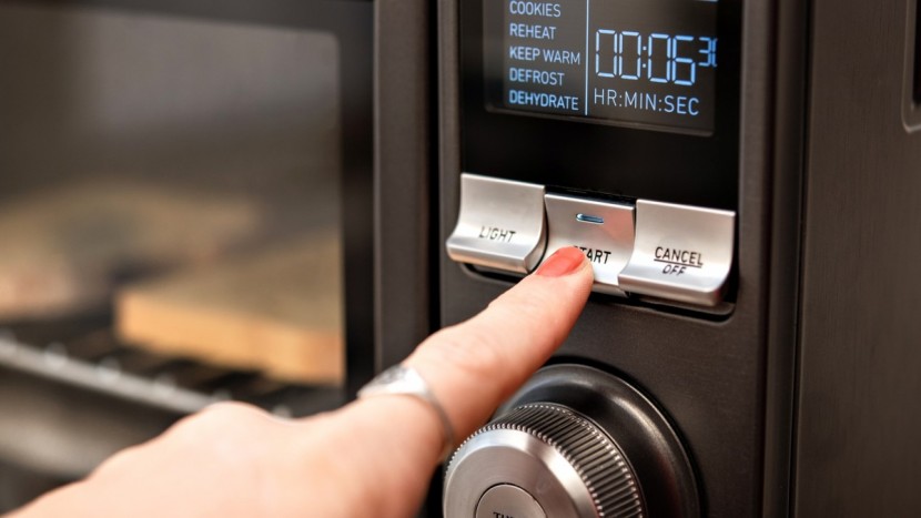 calphalon quartz heat - this oven is one of the few that doesn't just start the timer when...