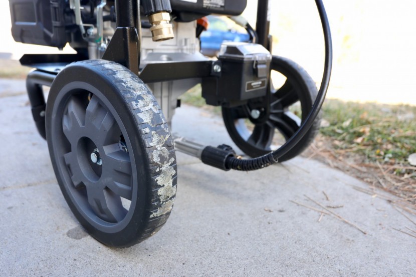 generac 7132 - we found the larger wheels on the generac handled bumps and...