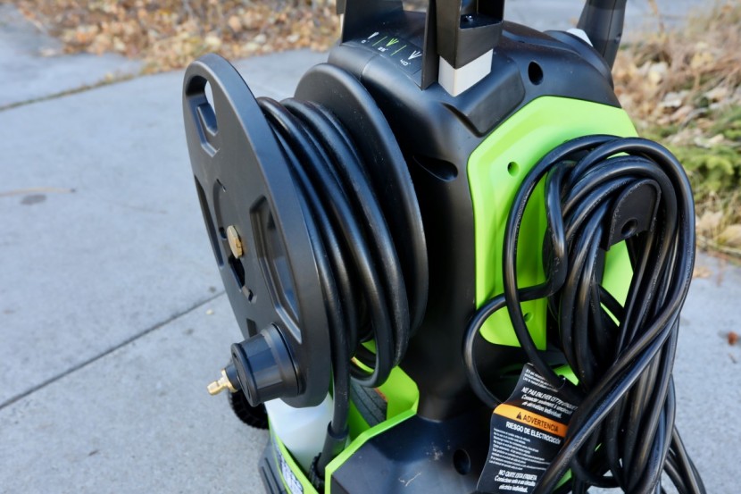 greenworks gpw2005 - the integrated hose storage wheel helps keep the clutter in check...
