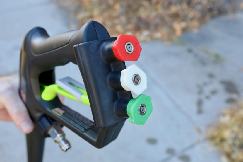 greenworks gpw2005 - we found it much easier to access the nozzles stored on the handle...