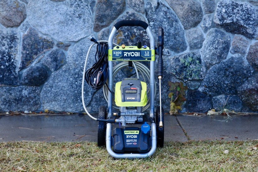 ryobi ry142300 - the ry142300 doesn&#039;t have the largest footprint but takes quite a...