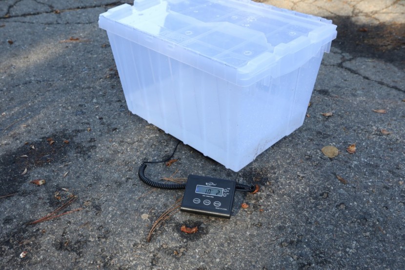 pressure washer - for a decisive measure of flow, we dispense water into a tank for...