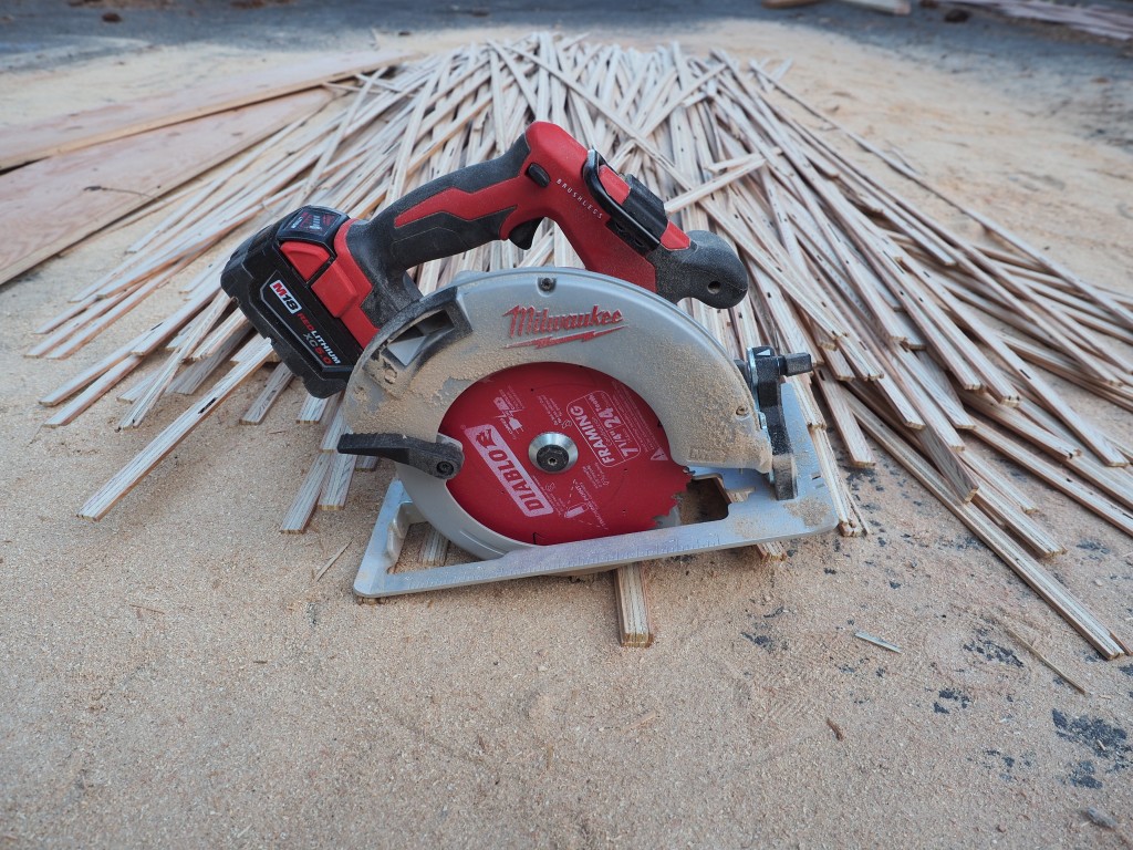 Milwaukee m18 discount circular saw review