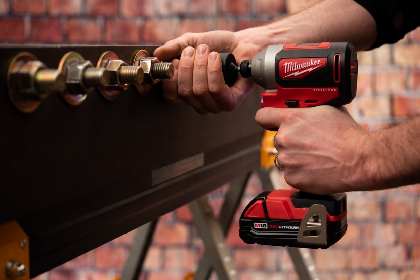 milwaukee m18 2850-20 - when it comes to torque, the m18 performs well.