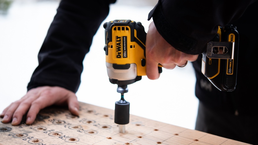 dewalt dcf809b atomic - the atomic is fast at driving larger diameter lab bolts.