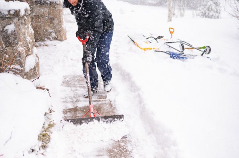 snow shovel - the garant snow pusher 24 is ideal for clearing a path down to...