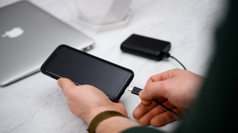 anker powercore 10000 - we only got 2.2 samsung s8 charges out of this battery instead of...