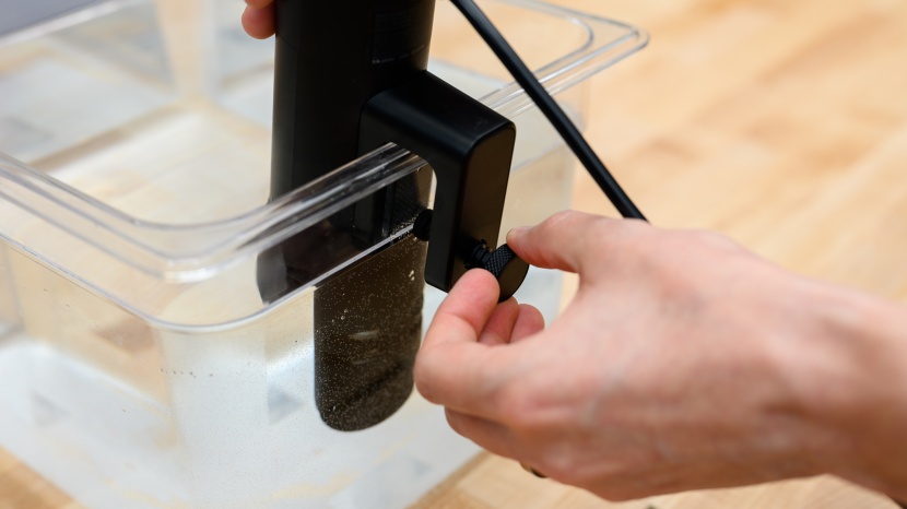 anova culinary precision cooker nano - the clamp spins very freely, making it easy to attach to a variety...