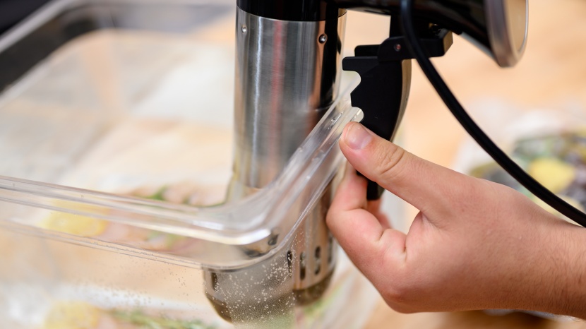 wancle thermal immersion circulator - the spring action clamp of the wancle is a little less versatile...