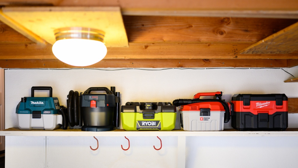 ryobi p3240 - the itsy bitsy teenie weenie ryobi machinie is compact in comparison...