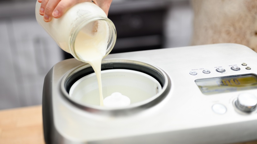 ice cream maker - the breville smart scoop makes excellent ice cream but costs a lot...