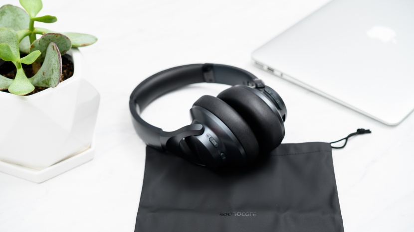 soundcore life q20 - the life q20 from soundcore presents a ton of value in a small price...