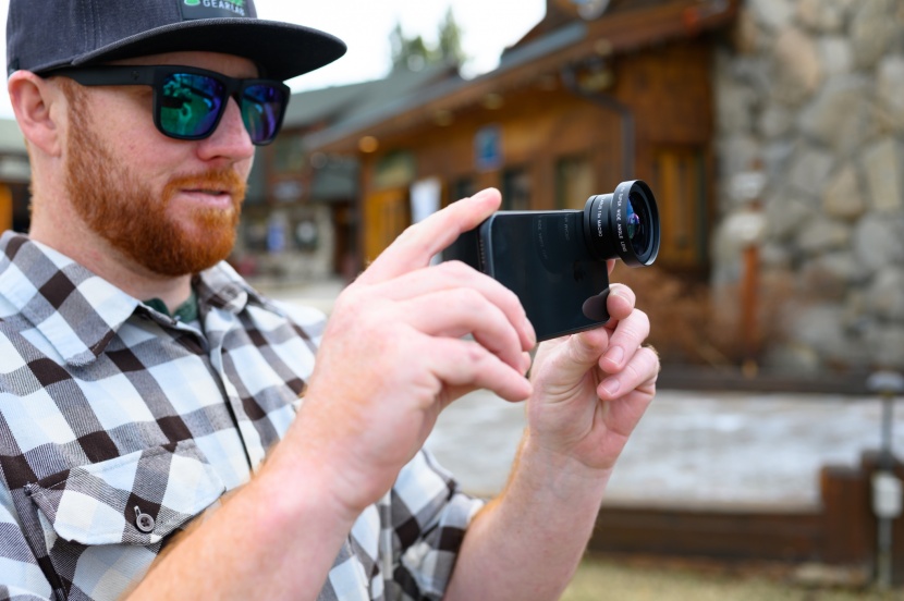 iphone lenses - you can see the relative size of the xenvo lens here. with that size...