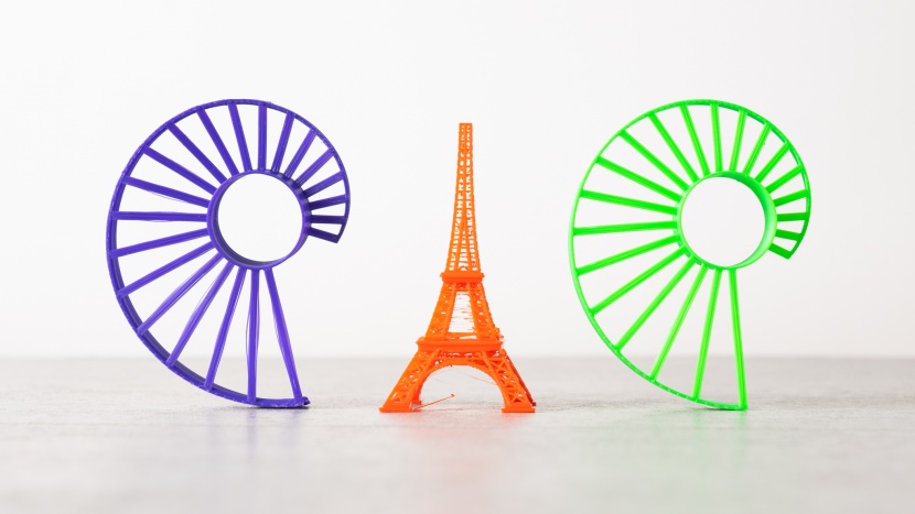 creality 3d cr-10s pro v2 - the pro v2 spanned the longer bridges quite well but there was...