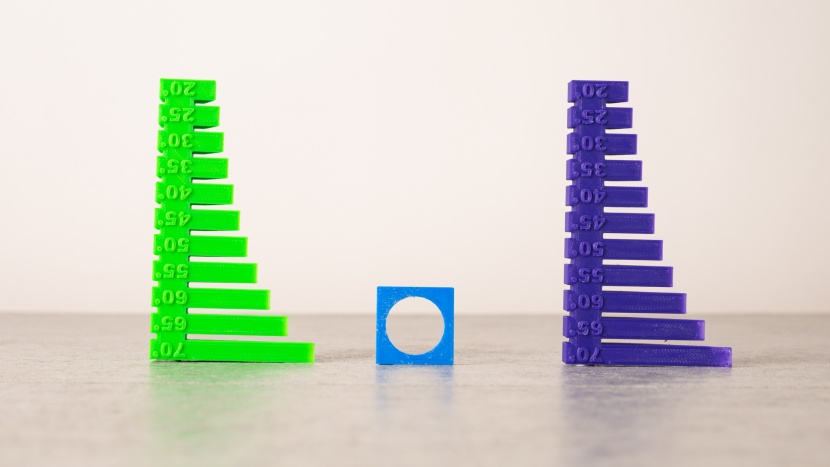 creality 3d cr-10 v2 - the nickel came out on the larger side but the overhanging geometry...