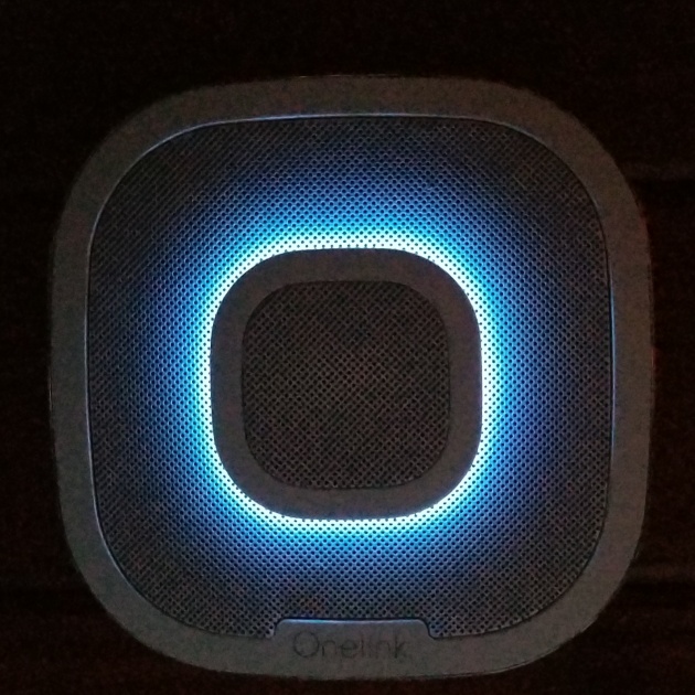 the safe &amp; sound will light up blue when you are interacting...