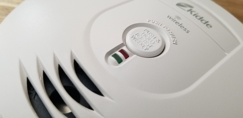 smart smoke detector - the 21026044 is a great way to set up a wireless interconnected...