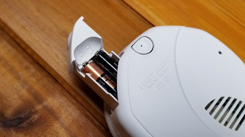 smoke detector - the brk 3120b has dual sensors for smoke and a battery backup but...