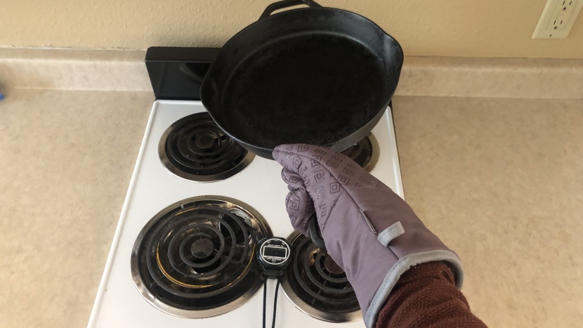 executing our timed insulation test holding a 500 degree cast iron...