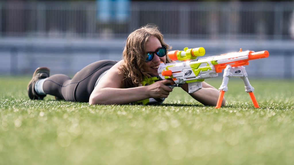 Foam-Shooting Rifles : NERF Longstrike Sniper Rifle